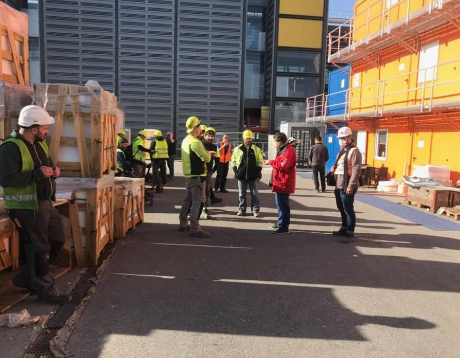 Les syndicalistes d’Unia se sont rendus sur le chantier de l’aéroport de Cointrin à plusieurs reprises pour soutenir les ouvriers et ont constaté le non-respect des mesures d’hygiène.